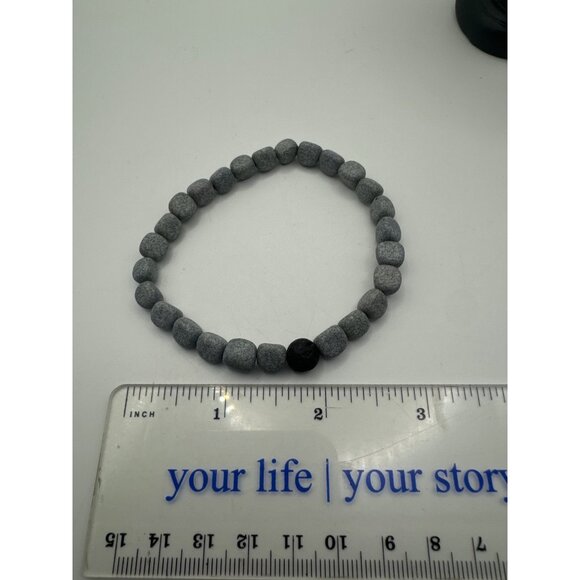 Gray Beaded Stretch Bracelet With Black Accent Stone - Picture 5 of 5